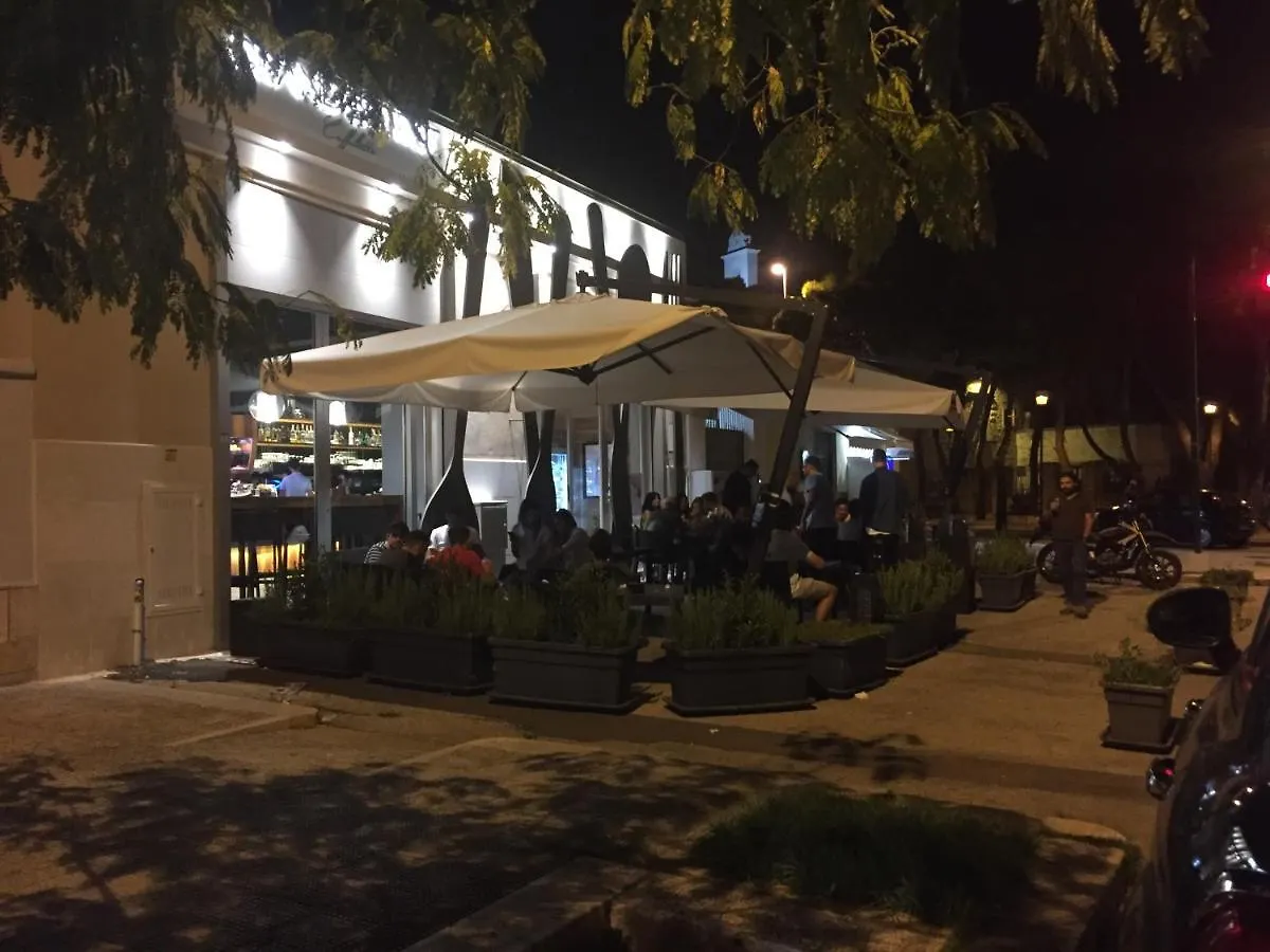 Alojamento de Acomodação e Pequeno-almoço Vuelo Acomodação com café da manhã Modugno